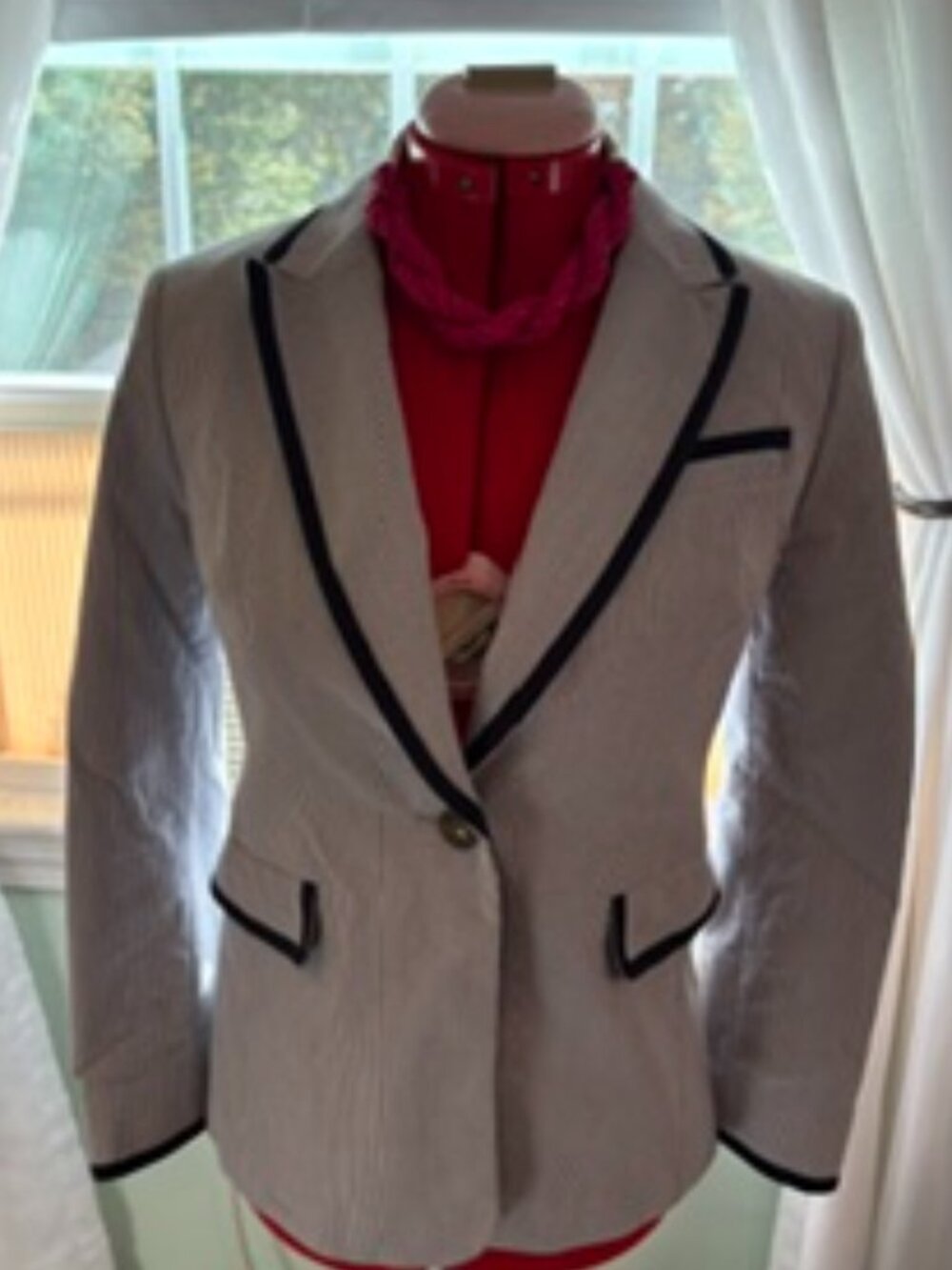 Boden Blue and White size 2P Seersucker Blazer